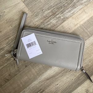 NWT Kate Spade Wristlet